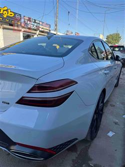 جنسس G70